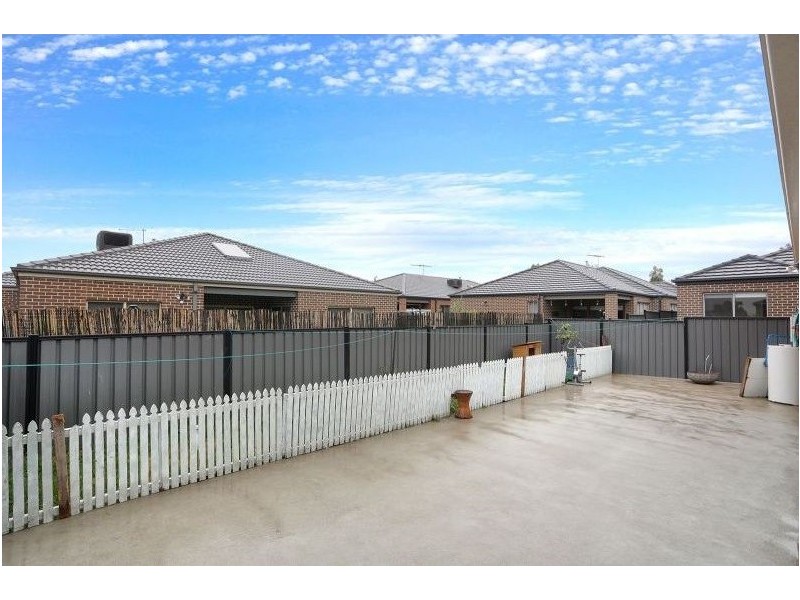 19 Flannery Street, Craigieburn VIC 3064