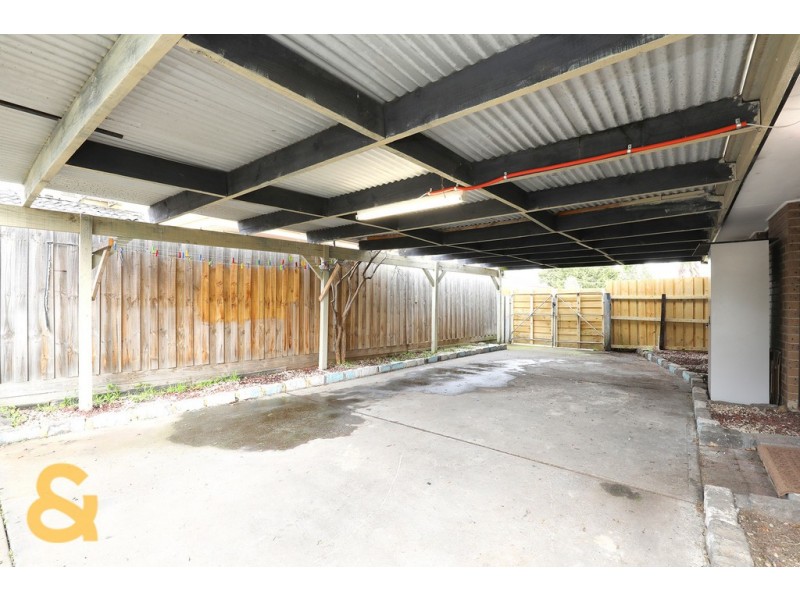 8 Denver Court, Meadow Heights VIC 3048