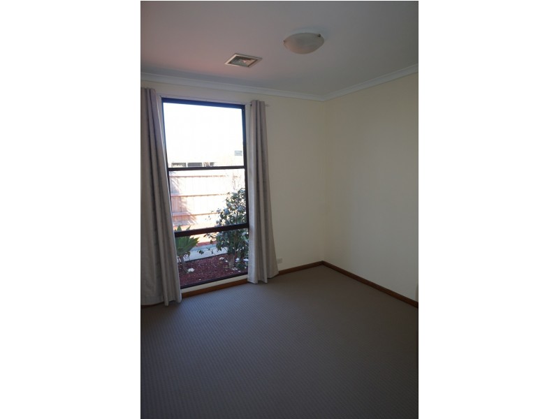 7 Parwan Court, Meadow Heights VIC 3048