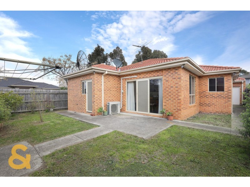 18 Watersedge Way, Roxburgh Park VIC 3064