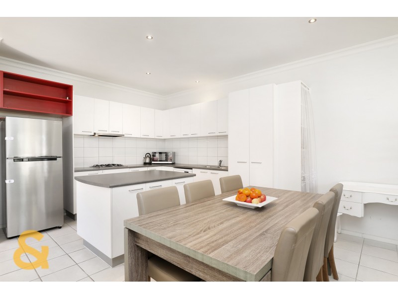 5 Crestview Close, Roxburgh Park VIC 3064