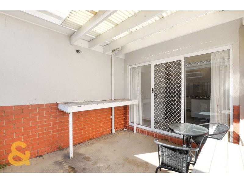 5 Crestview Close, Roxburgh Park VIC 3064