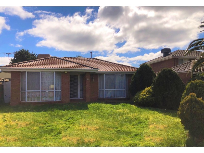 6 Reading Close, Roxburgh Park VIC 3064