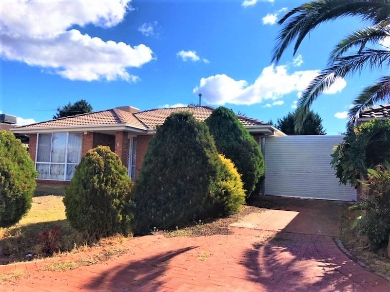 6 Reading Close, Roxburgh Park VIC 3064