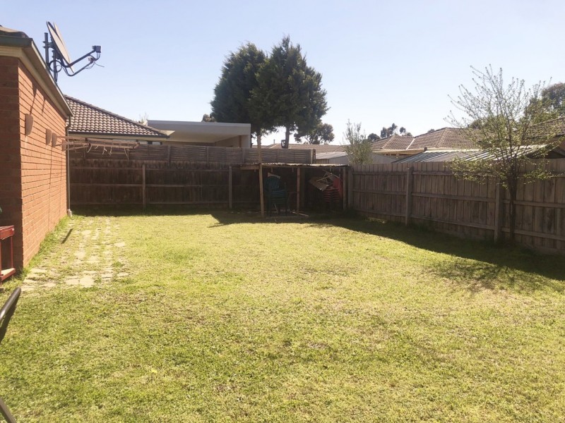 30 Thames Way, Roxburgh Park VIC 3064