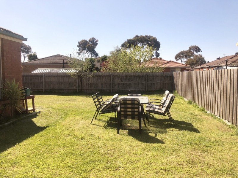 30 Thames Way, Roxburgh Park VIC 3064