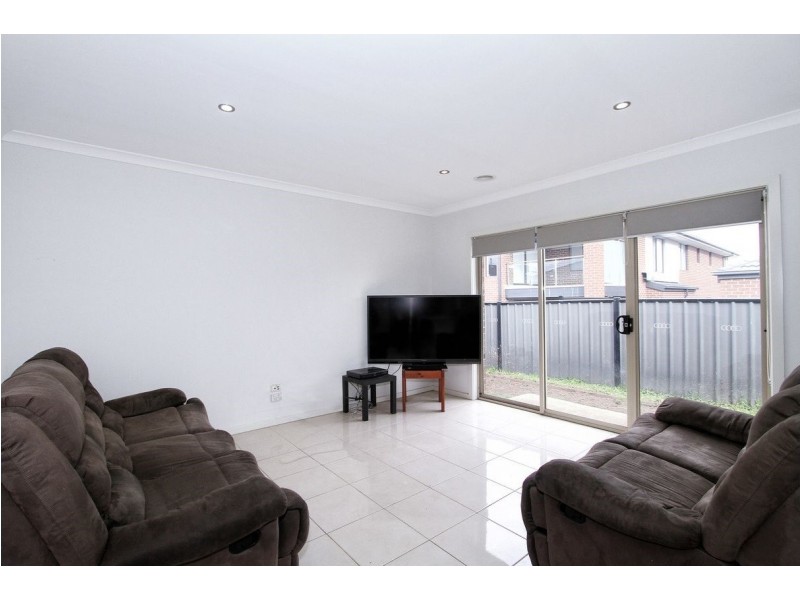 57 Wattletree Stret, Craigieburn VIC 3064