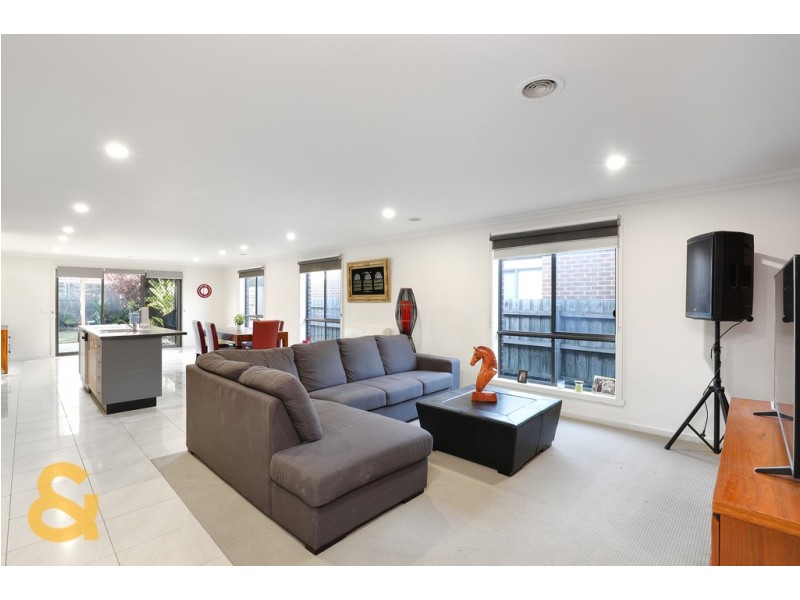 20 Brushwood Circuit, Roxburgh Park VIC 3064