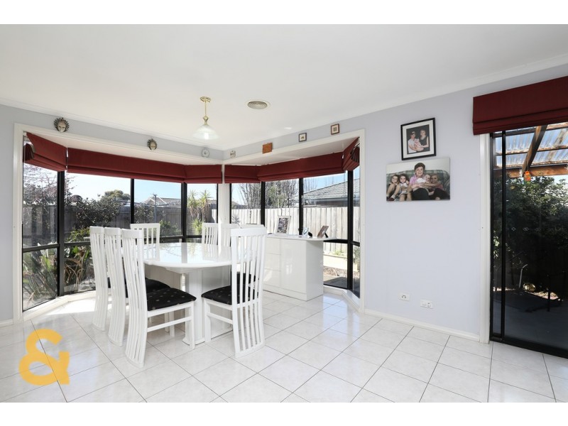 8 Neman Court, Roxburgh Park VIC 3064