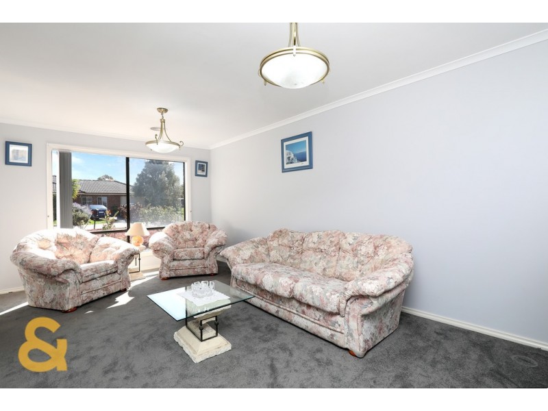 8 Neman Court, Roxburgh Park VIC 3064