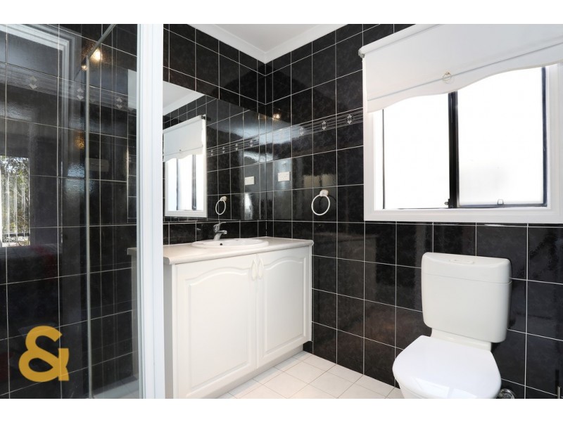 8 Neman Court, Roxburgh Park VIC 3064