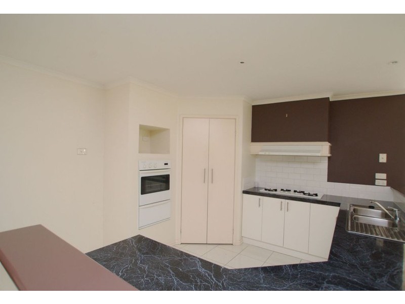 12 Sherwin Place, Roxburgh Park VIC 3064