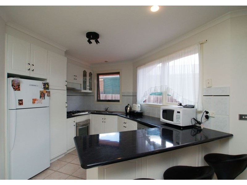 6 Tolson Court, Roxburgh Park VIC 3064