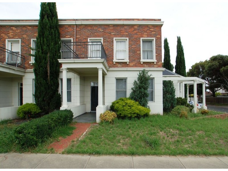 1 Richmond Terrace, Roxburgh Park VIC 3064