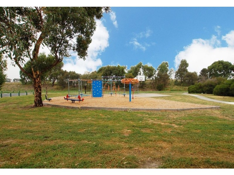 21 Orion Way, Roxburgh Park VIC 3064