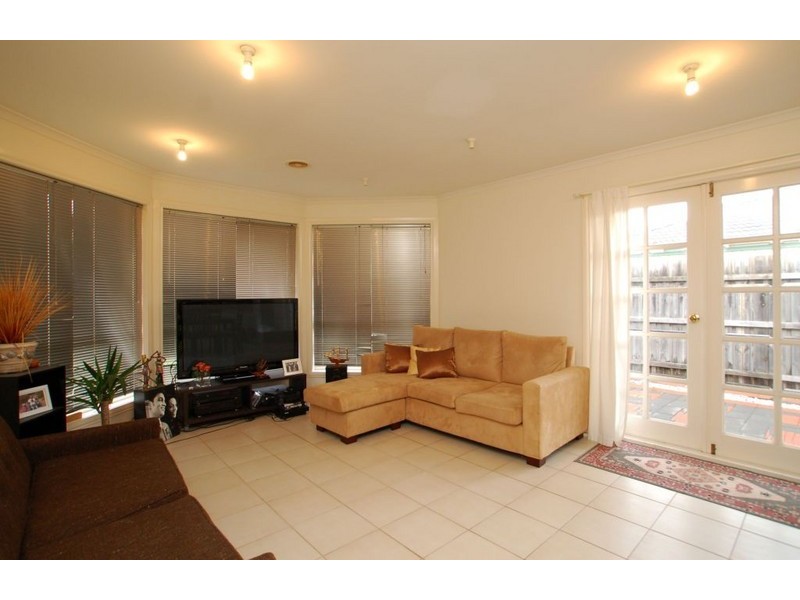 41 Rio Grande Drive, Roxburgh Park VIC 3064