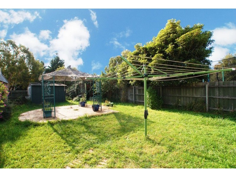 24 Hibiscus Close, Meadow Heights VIC 3048