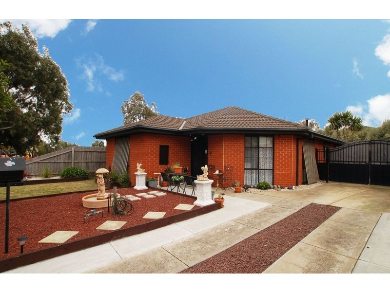 10 Manton Place, Roxburgh Park VIC 3064