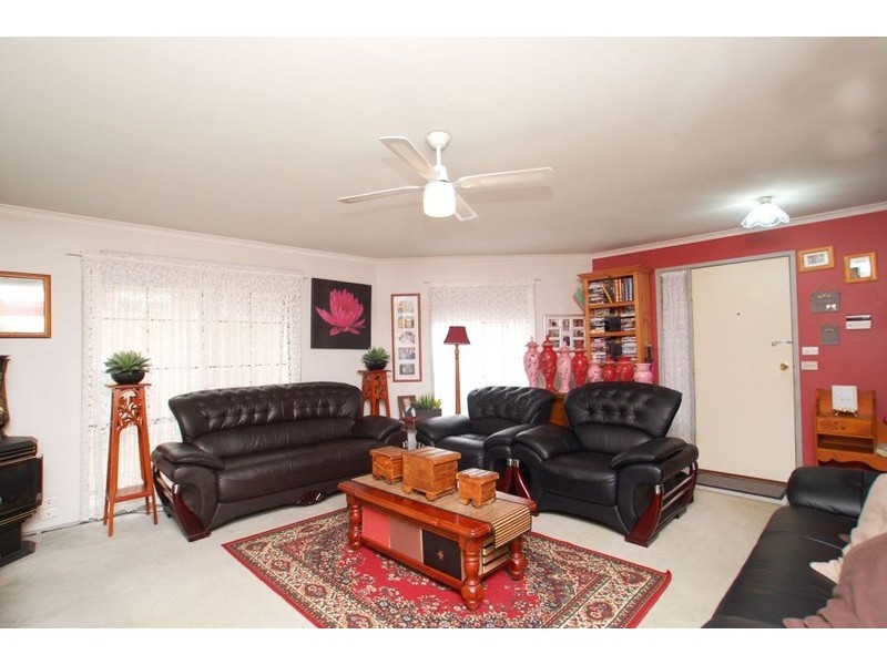 10 Manton Place, Roxburgh Park VIC 3064