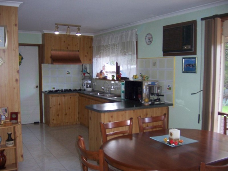 25 Mitford Crescent, Craigieburn VIC 3064