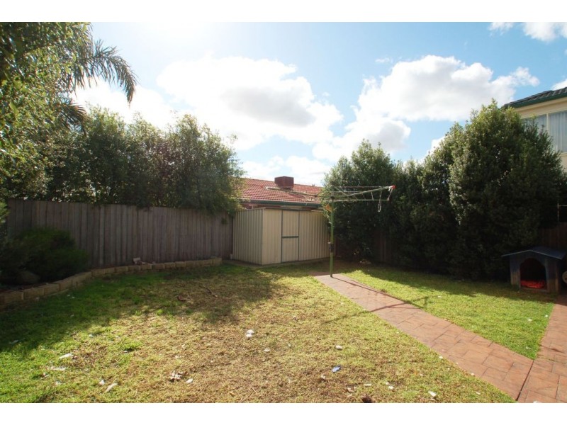 11 Lynx Avenue, Roxburgh Park VIC 3064