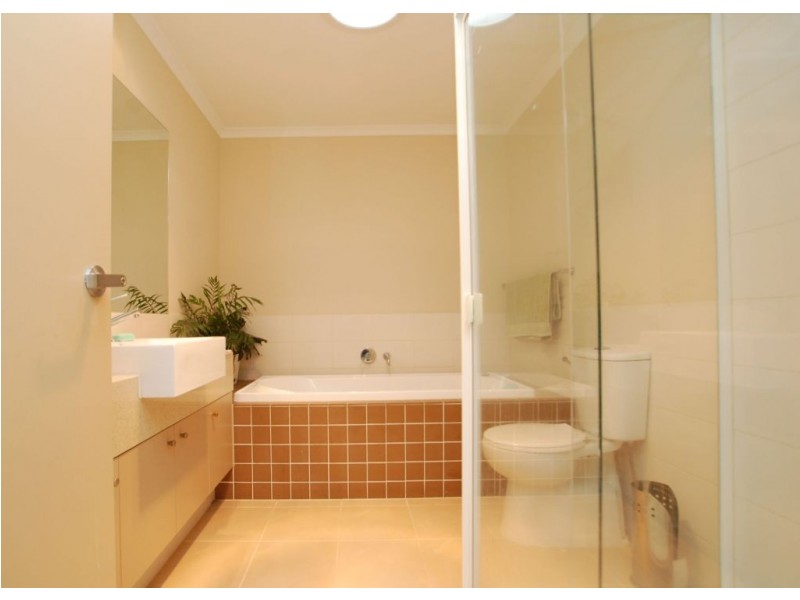 8 Sienna Court, Roxburgh Park VIC 3064