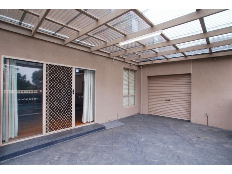 10 Deauville Green, Craigieburn VIC 3064