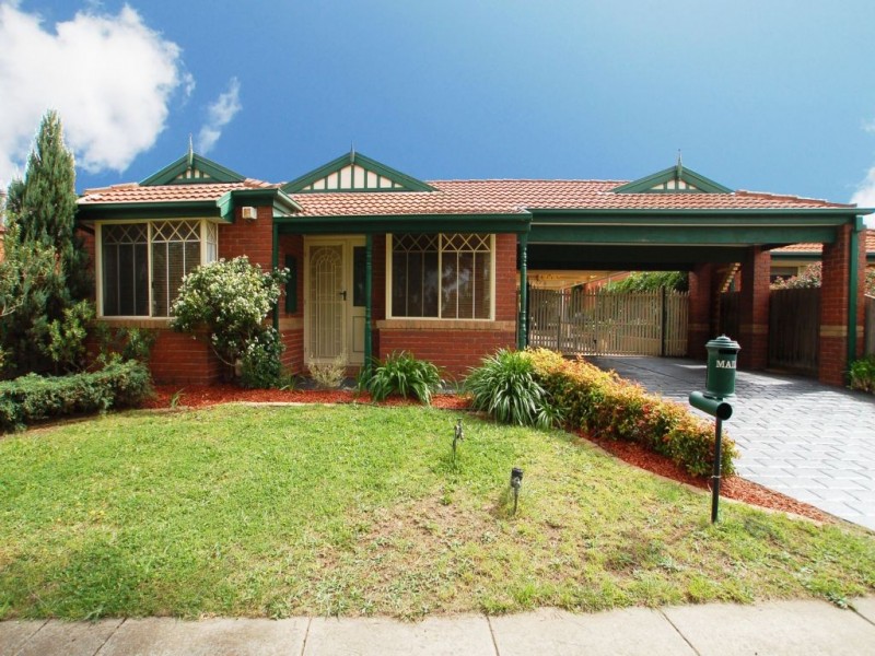 7  St Clair Blvd, Roxburgh Park VIC 3064