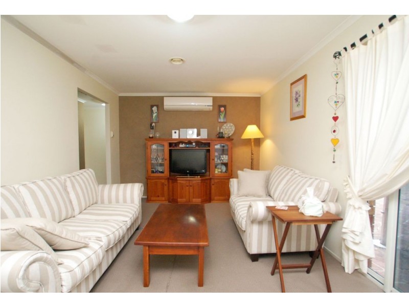 18 Mensa Court, Roxburgh Park VIC 3064