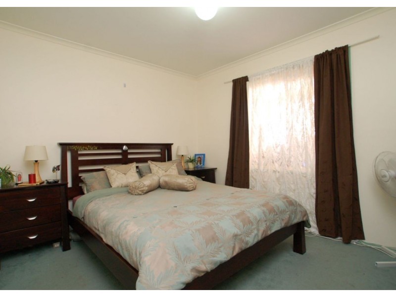 45 Lincolne Crescent, Roxburgh Park VIC 3064