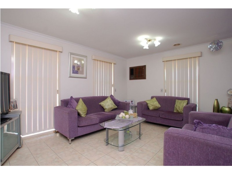 106 Longford Crescent, Coolaroo VIC 3048