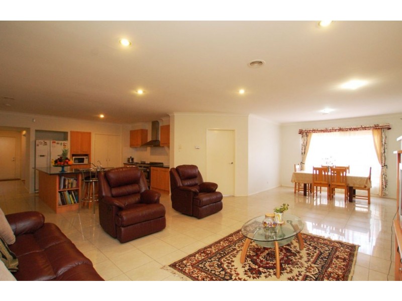 51 Exmouth Road, Craigieburn VIC 3064