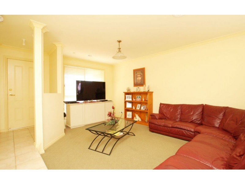 11 Wattleview Road, Roxburgh Park VIC 3064