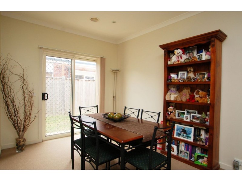 27 The Garlands, Craigieburn VIC 3064
