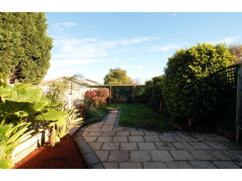 8 Gathray Court, Roxburgh Park VIC 3064