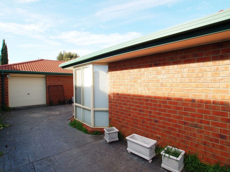 3 Serpens Court, Roxburgh Park VIC 3064