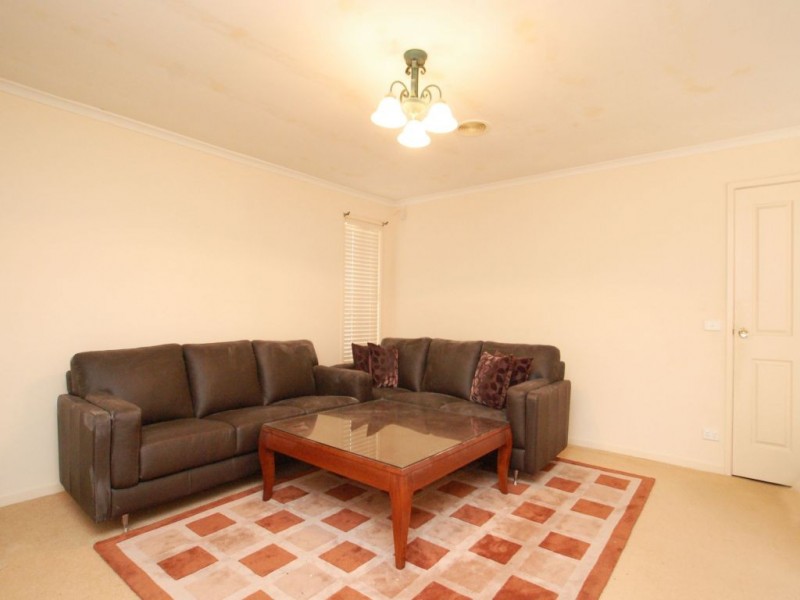 3 Serpens Court, Roxburgh Park VIC 3064