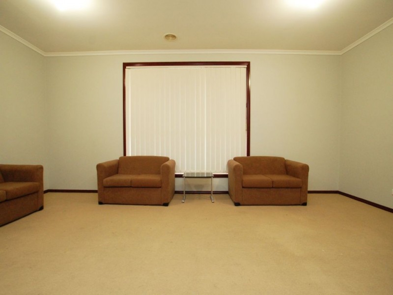 130 Hayfield Road, Roxburgh Park VIC 3064