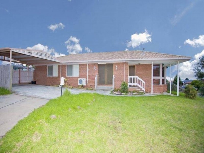 24 Hibiscus Court, Meadow Heights VIC 3048