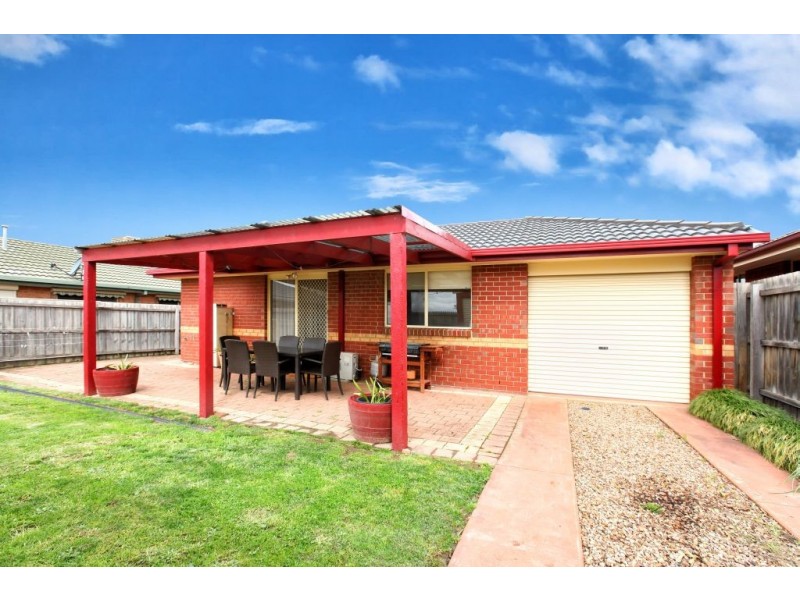 12 Serpens Court, Roxburgh Park VIC 3064