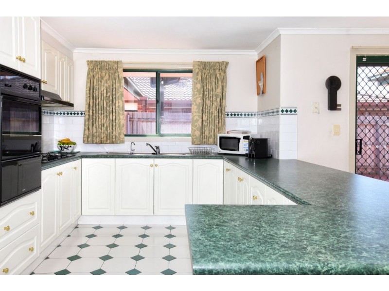 20 Lincolne Crescent, Roxburgh Park VIC 3064