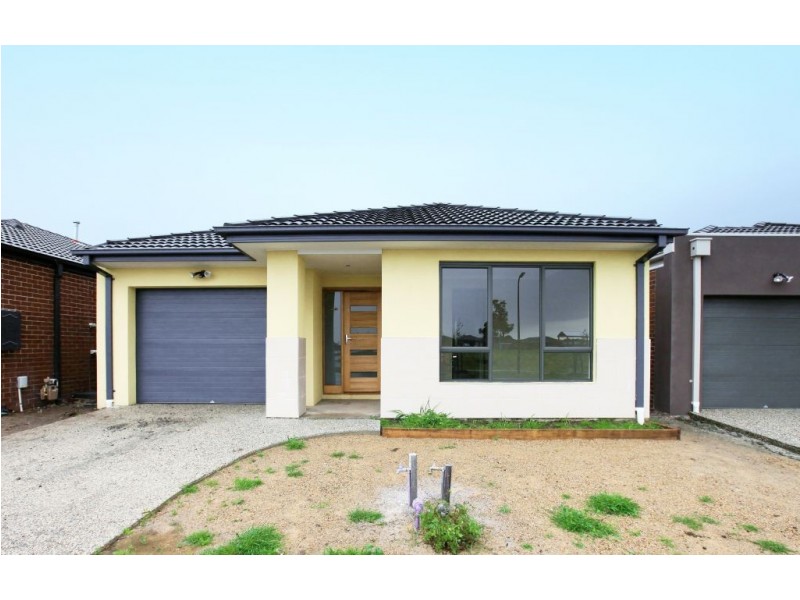 6 Clapham Way, Craigieburn VIC 3064