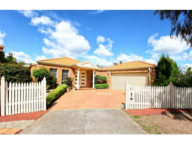 17 Hemsworth Court, Roxburgh Park VIC 3064