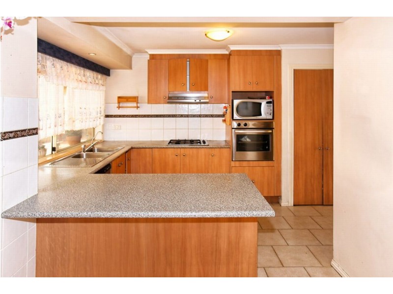 17 Hemsworth Court, Roxburgh Park VIC 3064