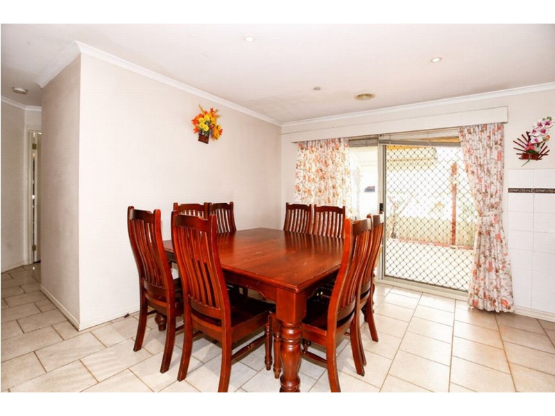 17 Hemsworth Court, Roxburgh Park VIC 3064