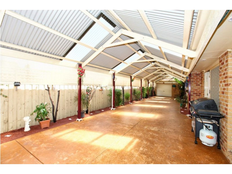 17 Hemsworth Court, Roxburgh Park VIC 3064