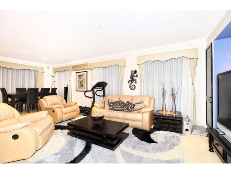 75 Stonebridge Way, Attwood VIC 3049