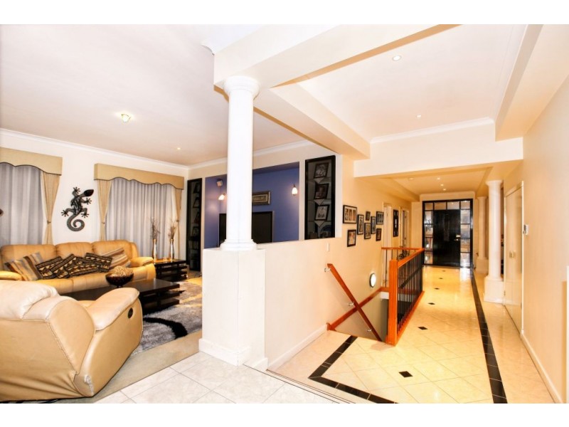 75 Stonebridge Way, Attwood VIC 3049