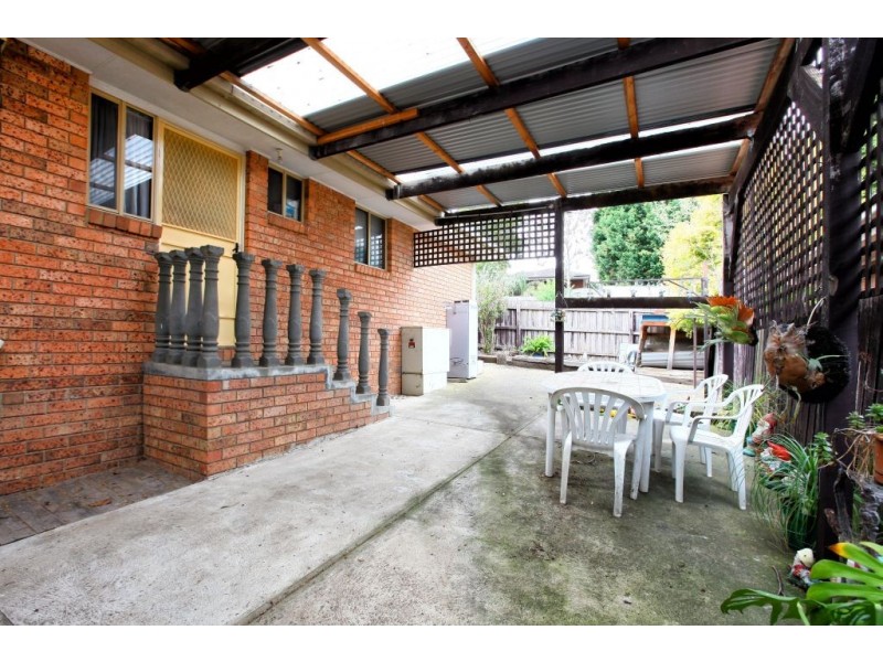 2/2 Karoonda Court, Meadow Heights VIC 3048