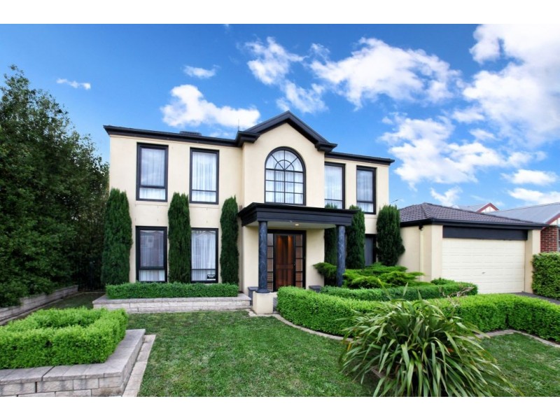 3 Esla Drive, Roxburgh Park VIC 3064